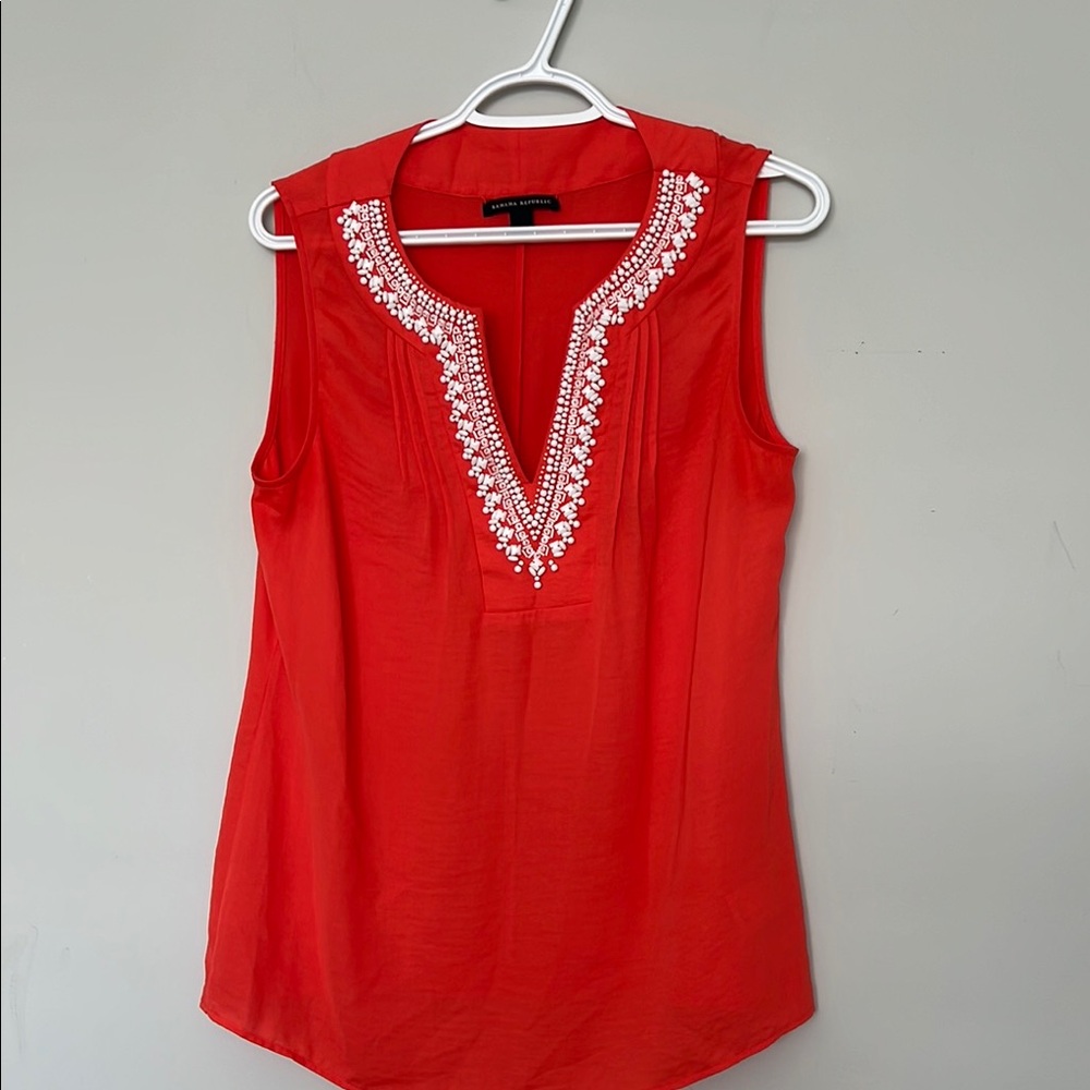 BANANA REPUBLIC BRIGHT ORANGE BEADED TOP MEDIUM